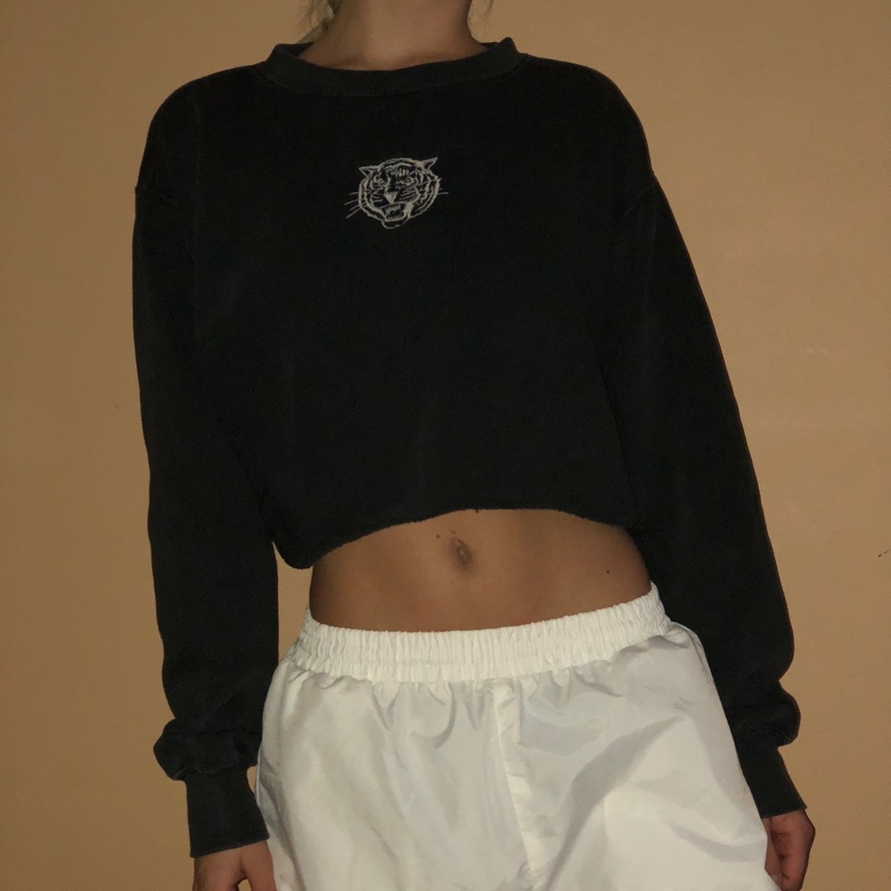 CROPPED TIGER CREW 🐅